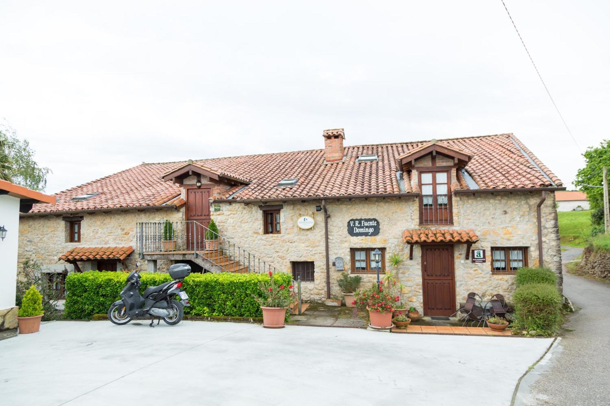 Viviendas Rurales Fuente Domingo Santillana del Mar Exterior photo